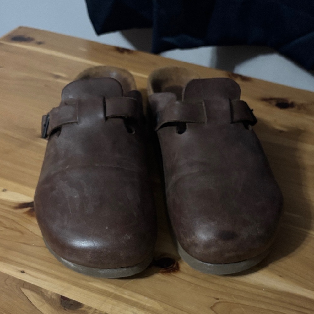Women’s Naot 40 Brown Leather Slip-On Mule Shoes size 9
